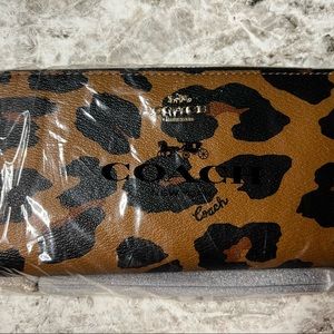 Leopard Coach print and signature canvas Interior Wallet